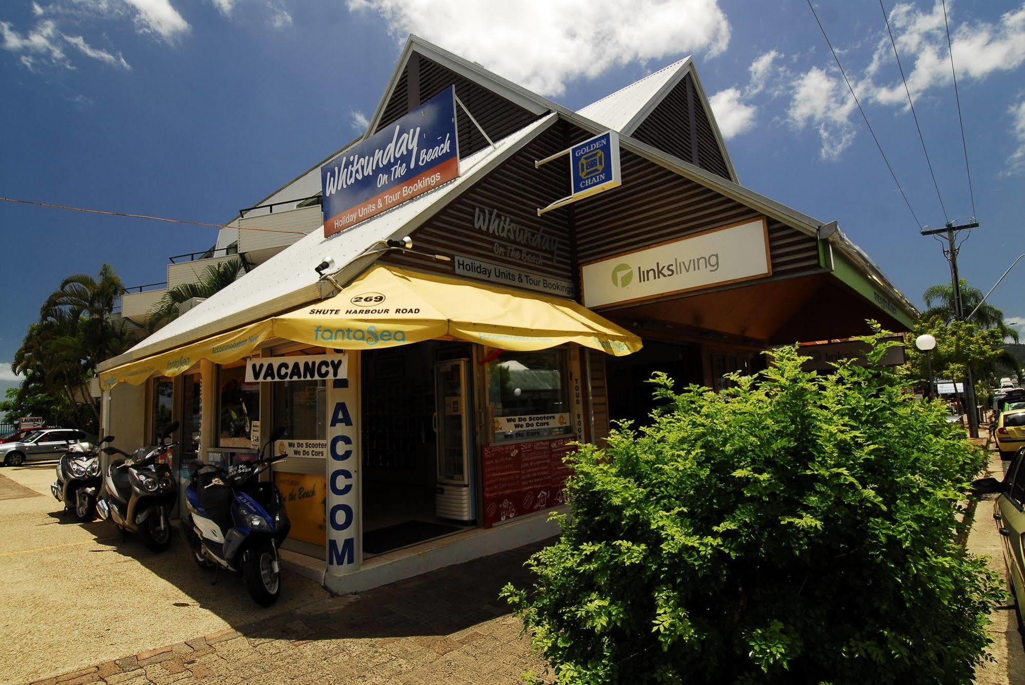 Whitsunday On The Beach Motel Airlie Beach Exterior photo